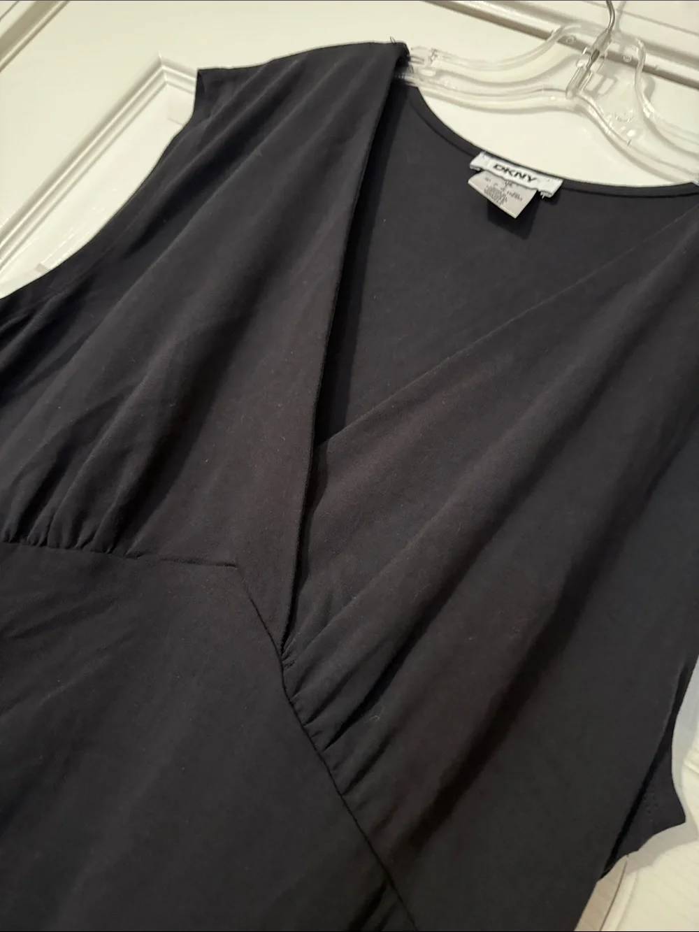 Dkny flattering sleeveless